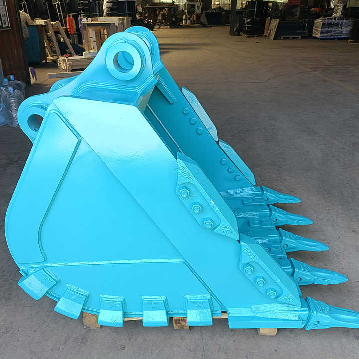 What are the materials used to manufacture excavator buckets？